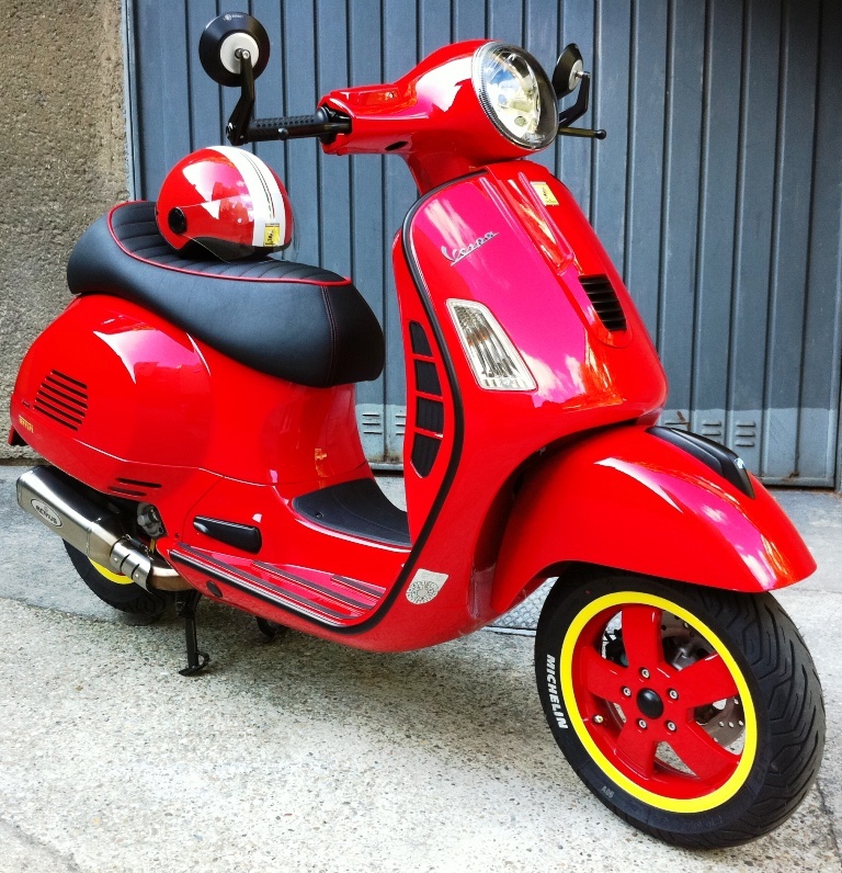 image Vespa gts 