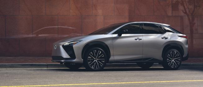 image Lexus RZ 