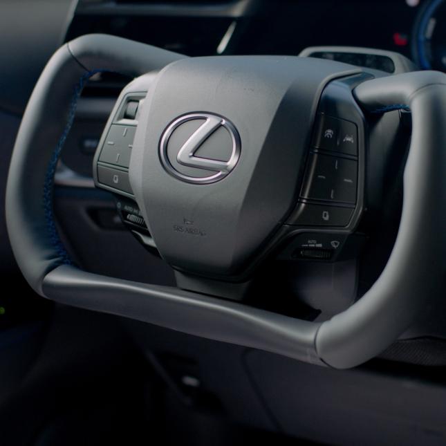 image Lexus RZ 
