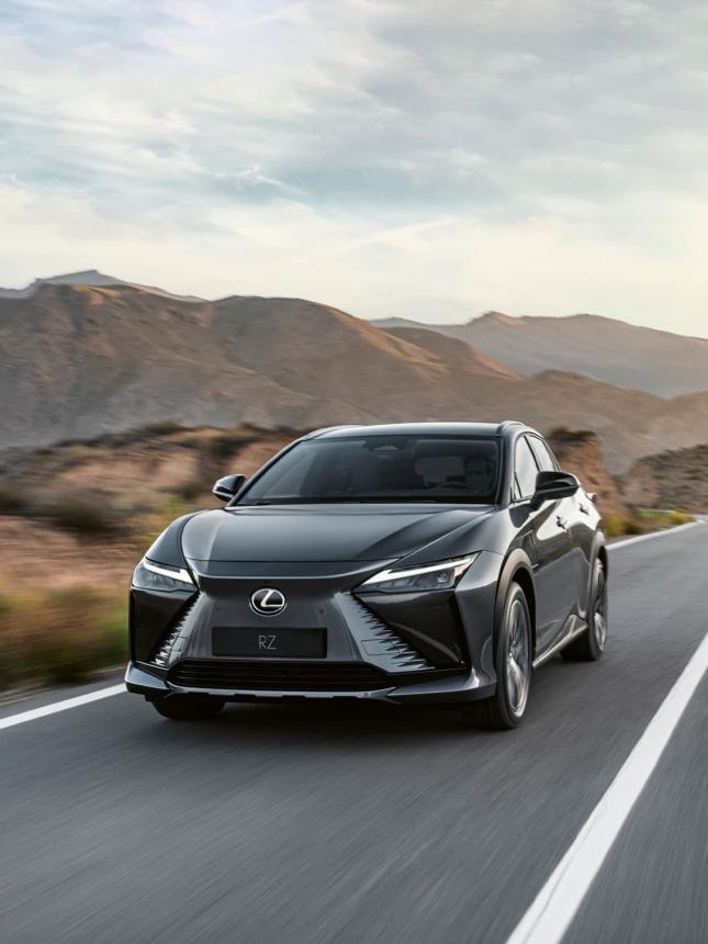 image Lexus RZ 