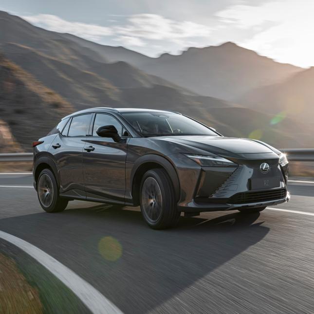 image Lexus RZ 
