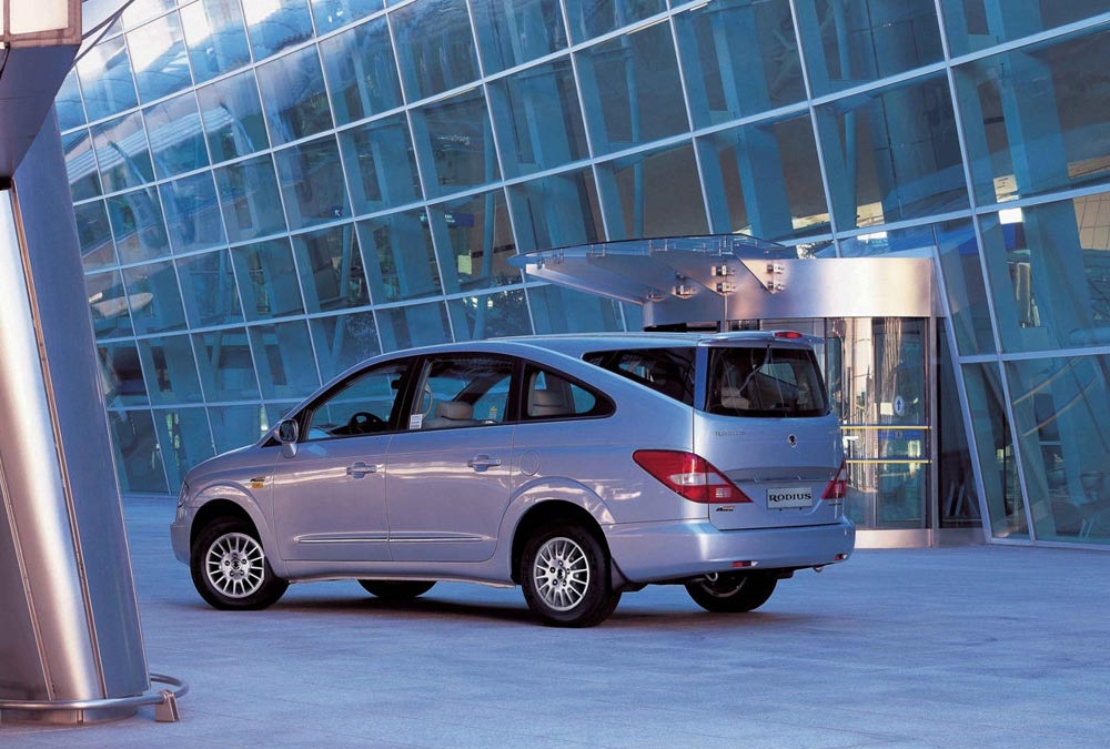 image Ssangyong Stavic 
